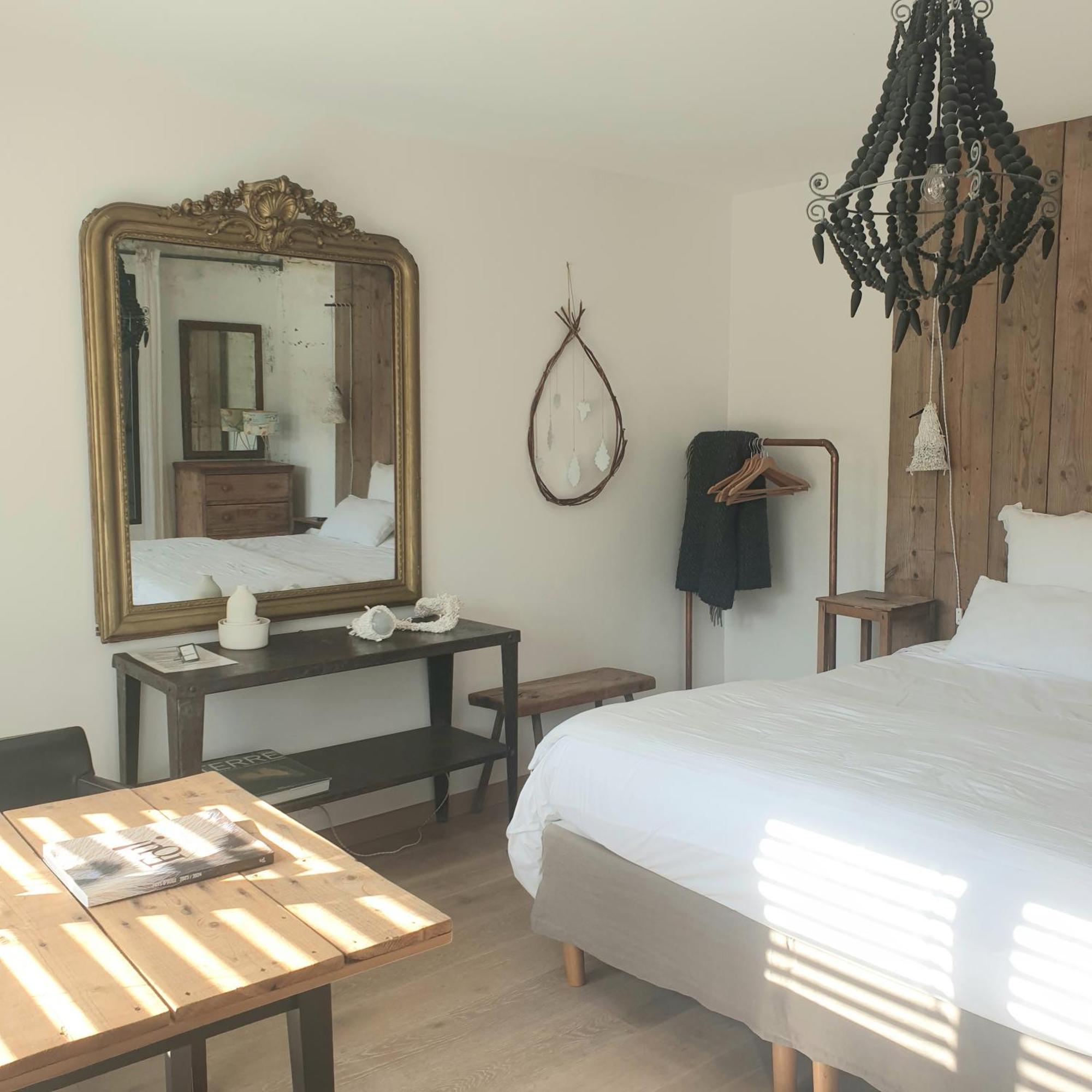Bed and Breakfast Par Hasard Ou Pas Saint-Martin-aux-Chartrains Exterior foto