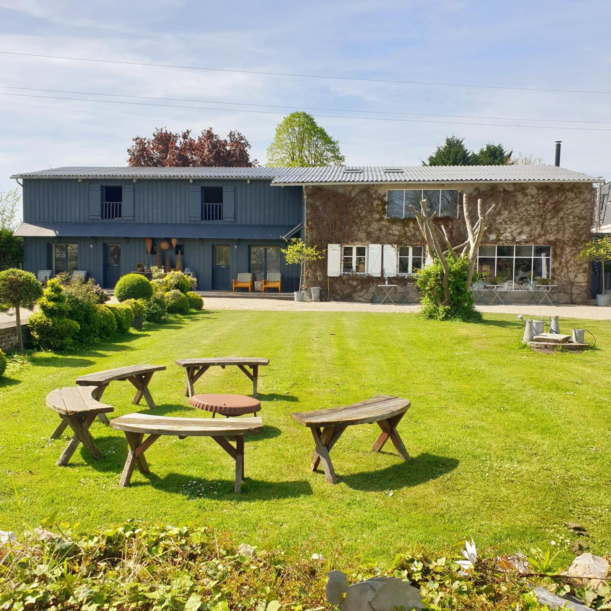 Bed and Breakfast Par Hasard Ou Pas Saint-Martin-aux-Chartrains Exterior foto